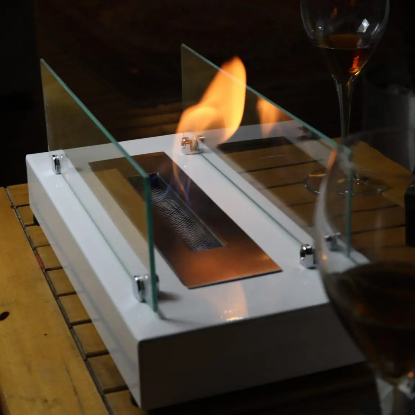 مدفأة أورافاير المكتبية التي تعمل بالوقود الحيوي الإيثانولي - بيضاء