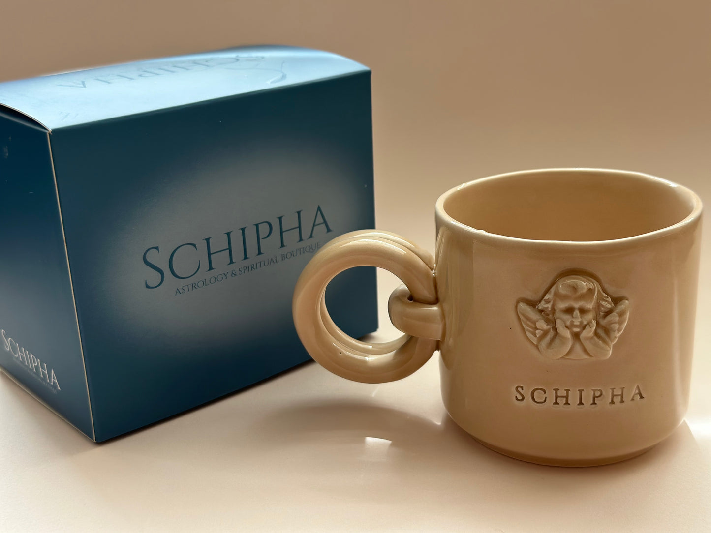 Melek Sembollü El Yapımı Seramik Kupa