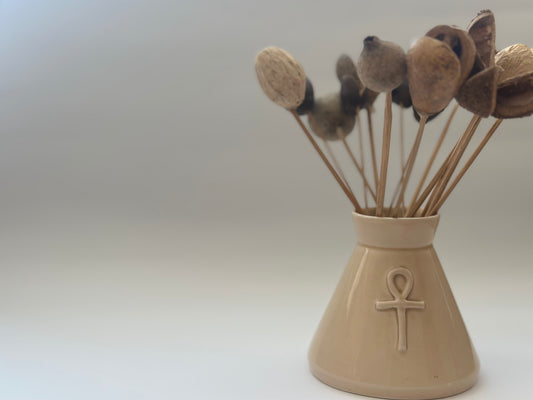 Ankh Sembolü Seramik Vazo | El Yapımı & Spiritüel Dekor