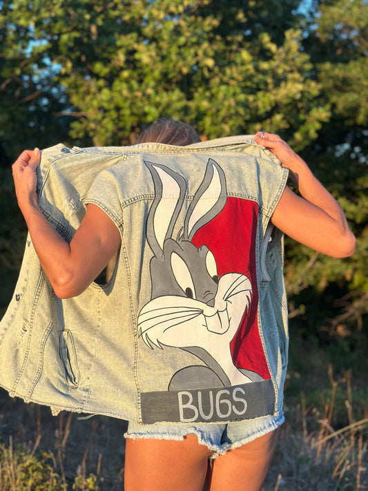 Bugs Bunny El Boyaması Kot Yelek – Tek ve Özgün Tasarım