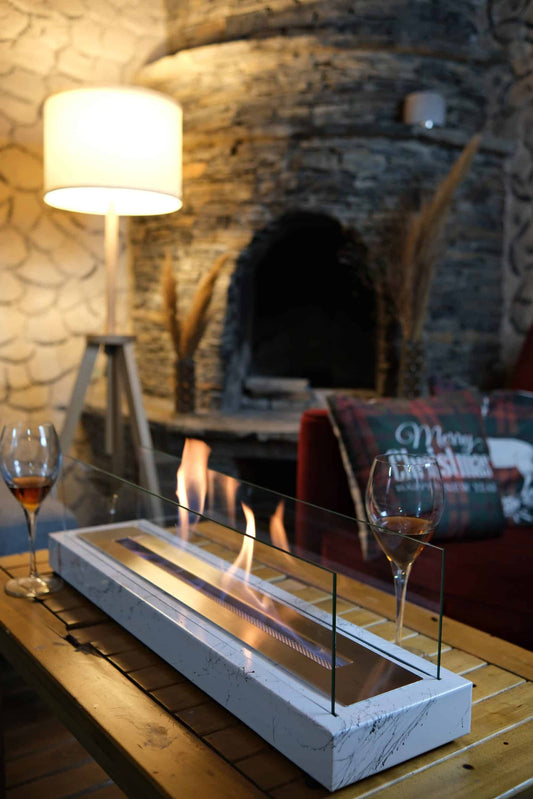 مدفأة طاولة لوميا ذات النمط الرخامي باللون الأبيض