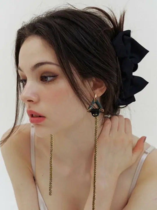 Fusion Siyah Boncuk İşleme Küpe